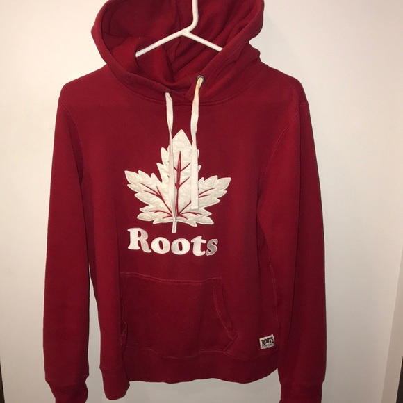 ✈️ Moving Sale🗺 Roots Hoodie - Picture 1 of 3